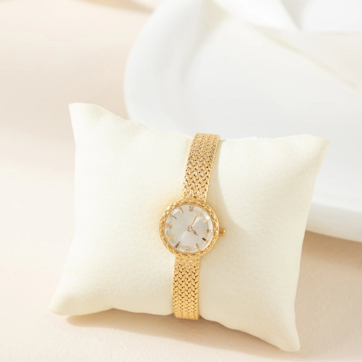 Jwelle® Tyche Watch